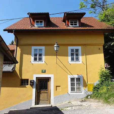 Tagrajska Apartment